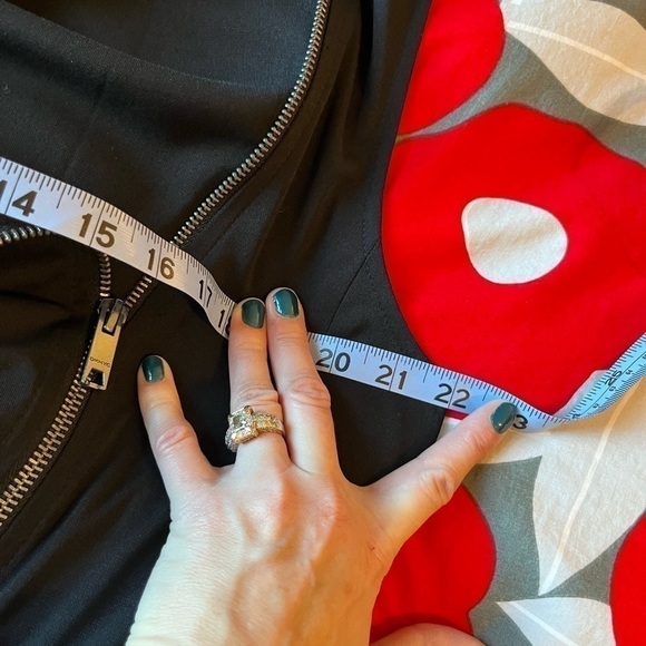 DKNYC Black cowl neck zip sleeveless top / vest goth edgy chic biker L/XL - Picture 8 of 10